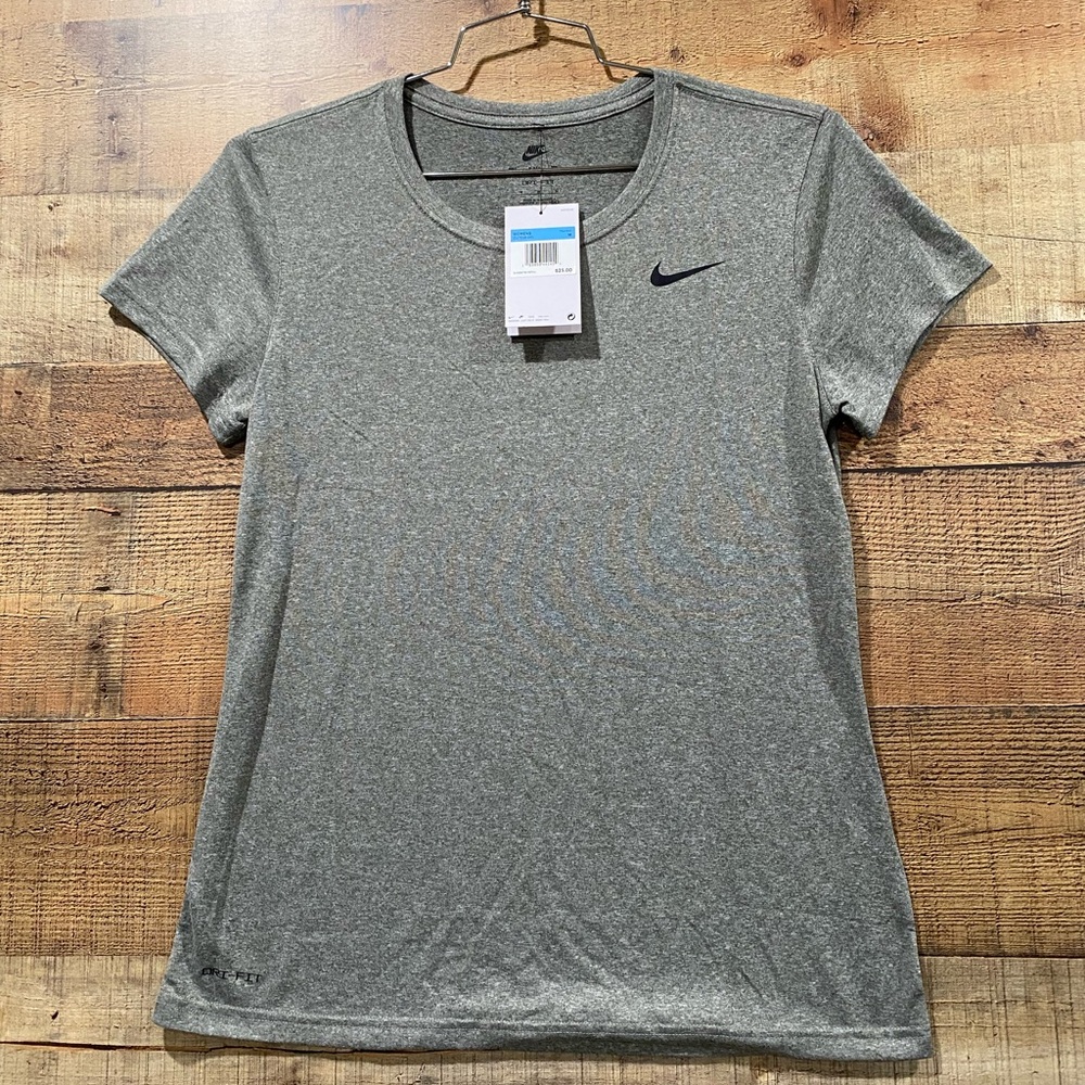 New With Tags Womens Gray ”The NikeTee”
